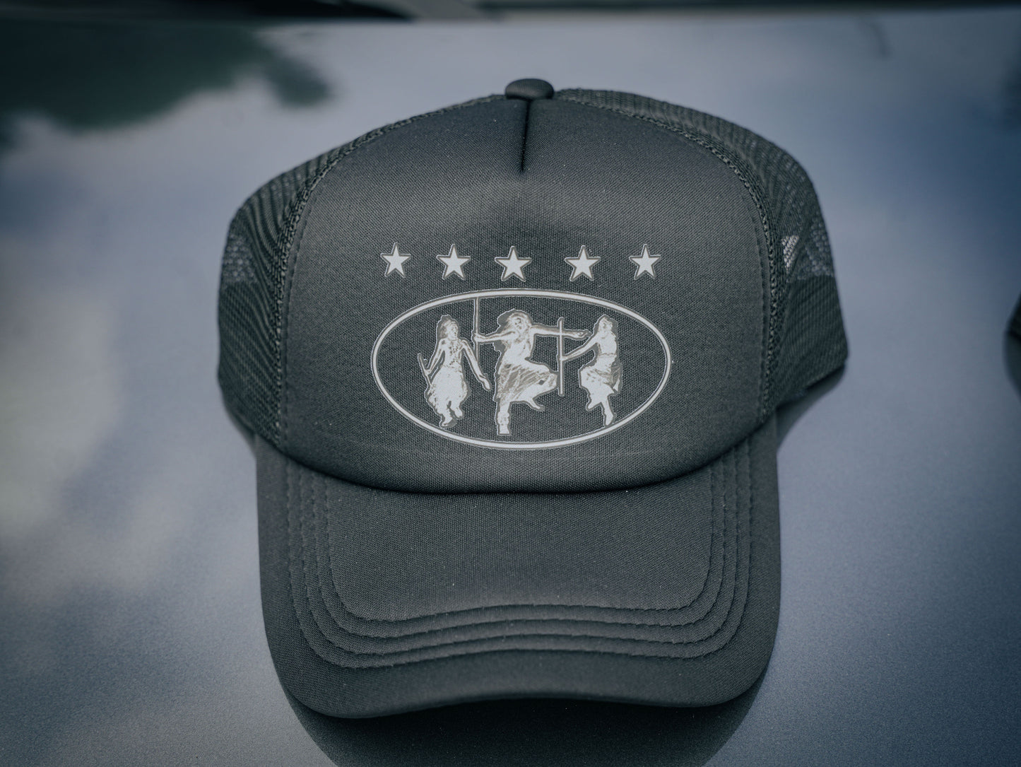 Intore Trucker Hat White Star